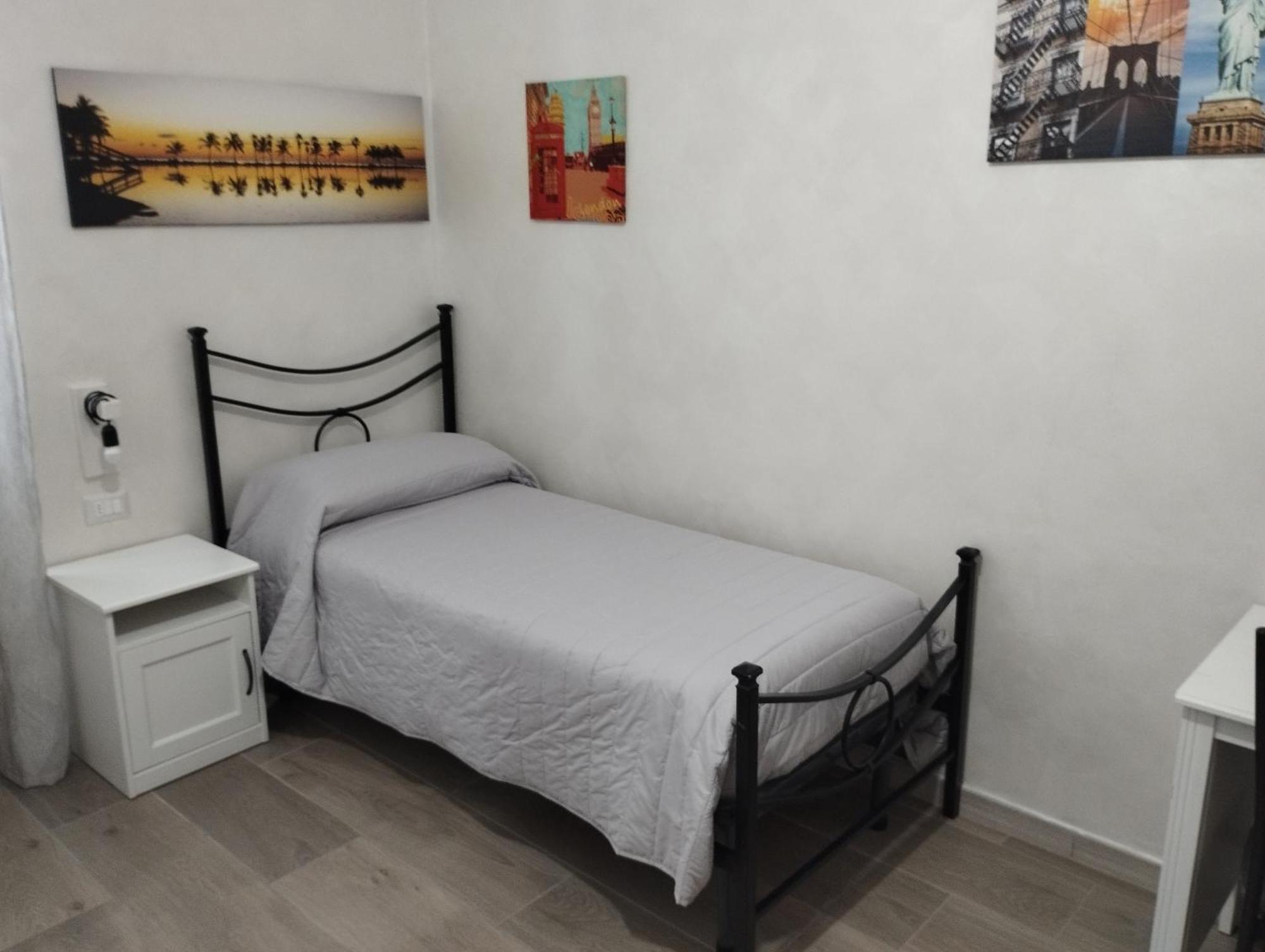 Отель Roma Tourist Lease Ачилия Экстерьер фото