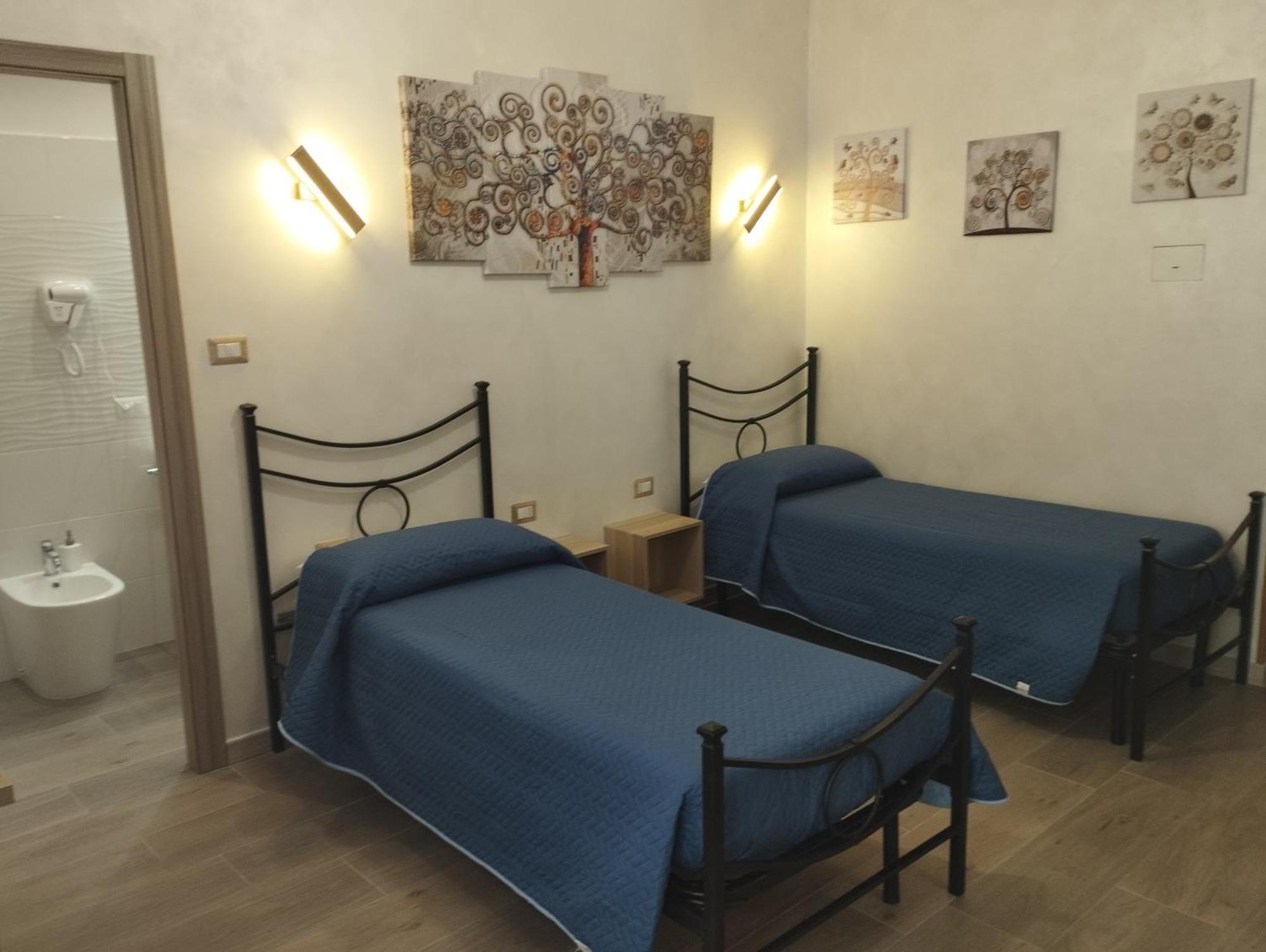 Отель Roma Tourist Lease Ачилия Номер фото